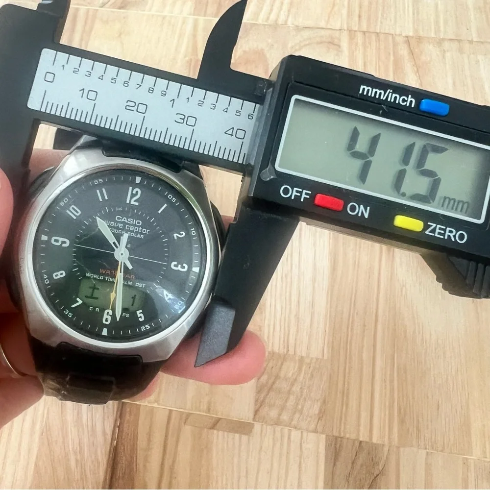 Casio wva-430j wave ceptor tough solar world time silver tone black watch